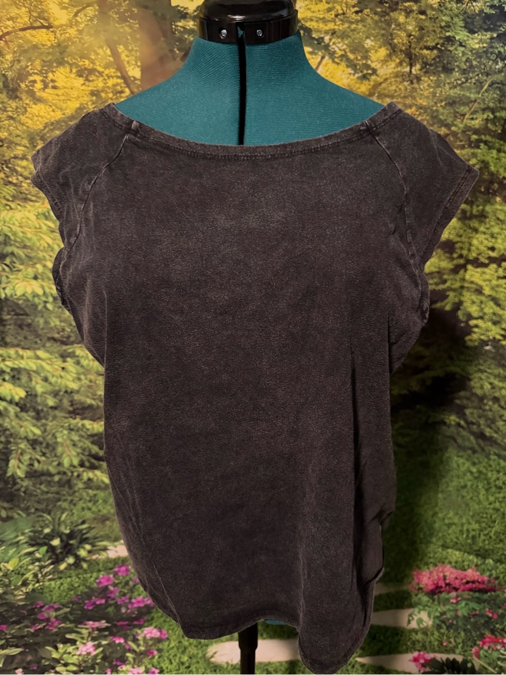 SHEIN Washed Black Muscle Tee with Cap Sleeves